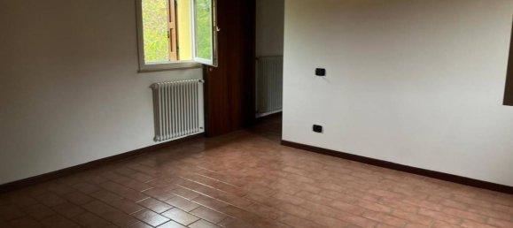 4 rooms Apartment in Modena, Italy No. 154204 46