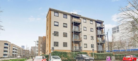 2 bedrooms Apartment in London, United Kingdom No. 10652 4