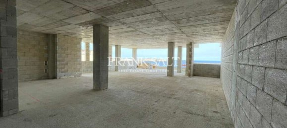 3 bedrooms Maisonette in Mellieha, Malta No. 2343 4