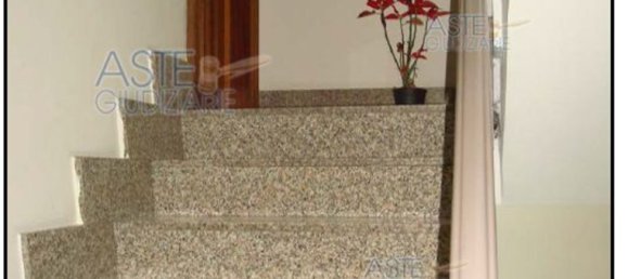 6 rooms Apartment in Paternò, Italy No. 45576 11