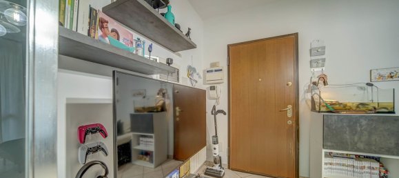2-Zimmer Wohnung in Cardano al Campo, Italy, Nr. 310605 10