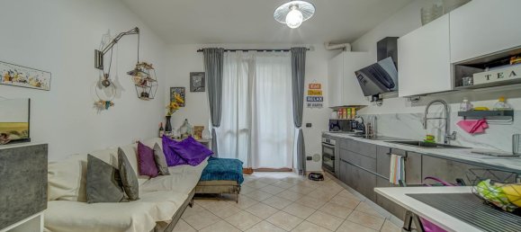 2-Zimmer Wohnung in Cardano al Campo, Italy, Nr. 310605 4