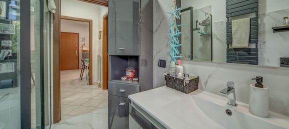 2-Zimmer Wohnung in Cardano al Campo, Italy, Nr. 310605 14
