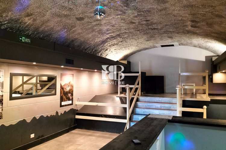 1 room Commercial property in Rome, Italy No. 50133