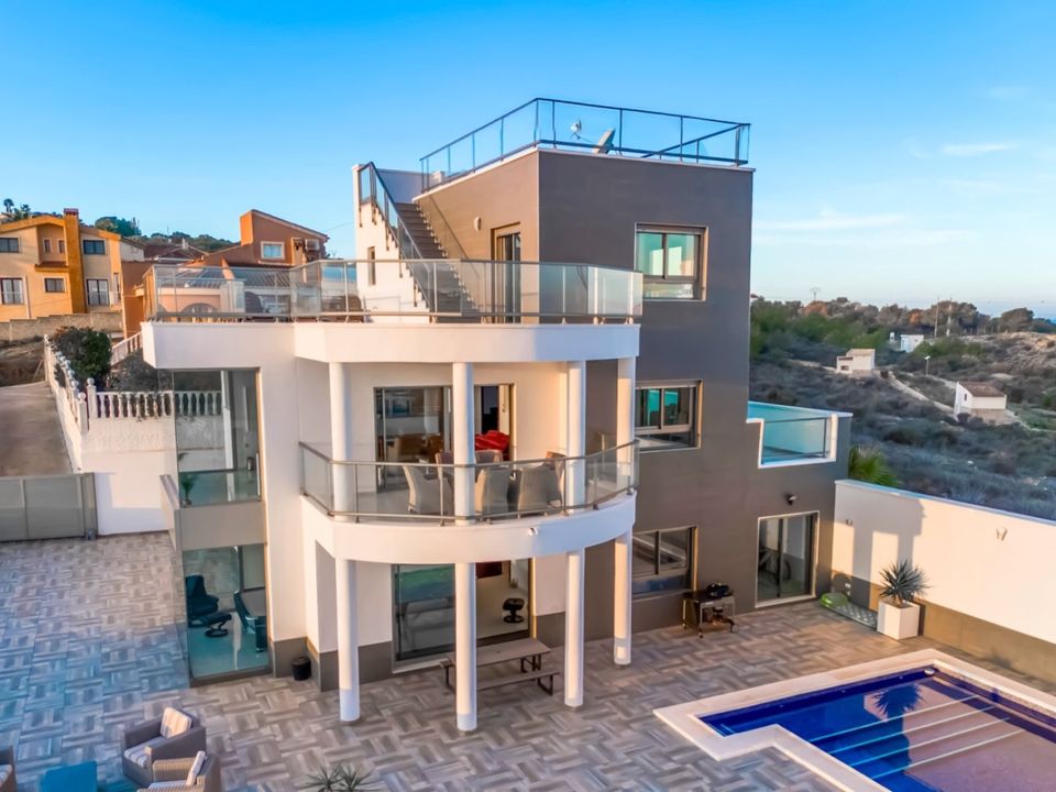 4 bedrooms Villa in Ciudad Quesada, Spain No. 154961