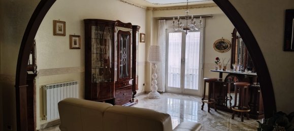 5 rooms Apartment in Palermo, Italy No. 45639 7
