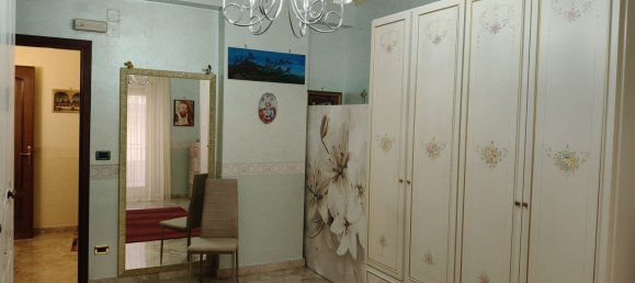 5 rooms Apartment in Palermo, Italy No. 45639 16