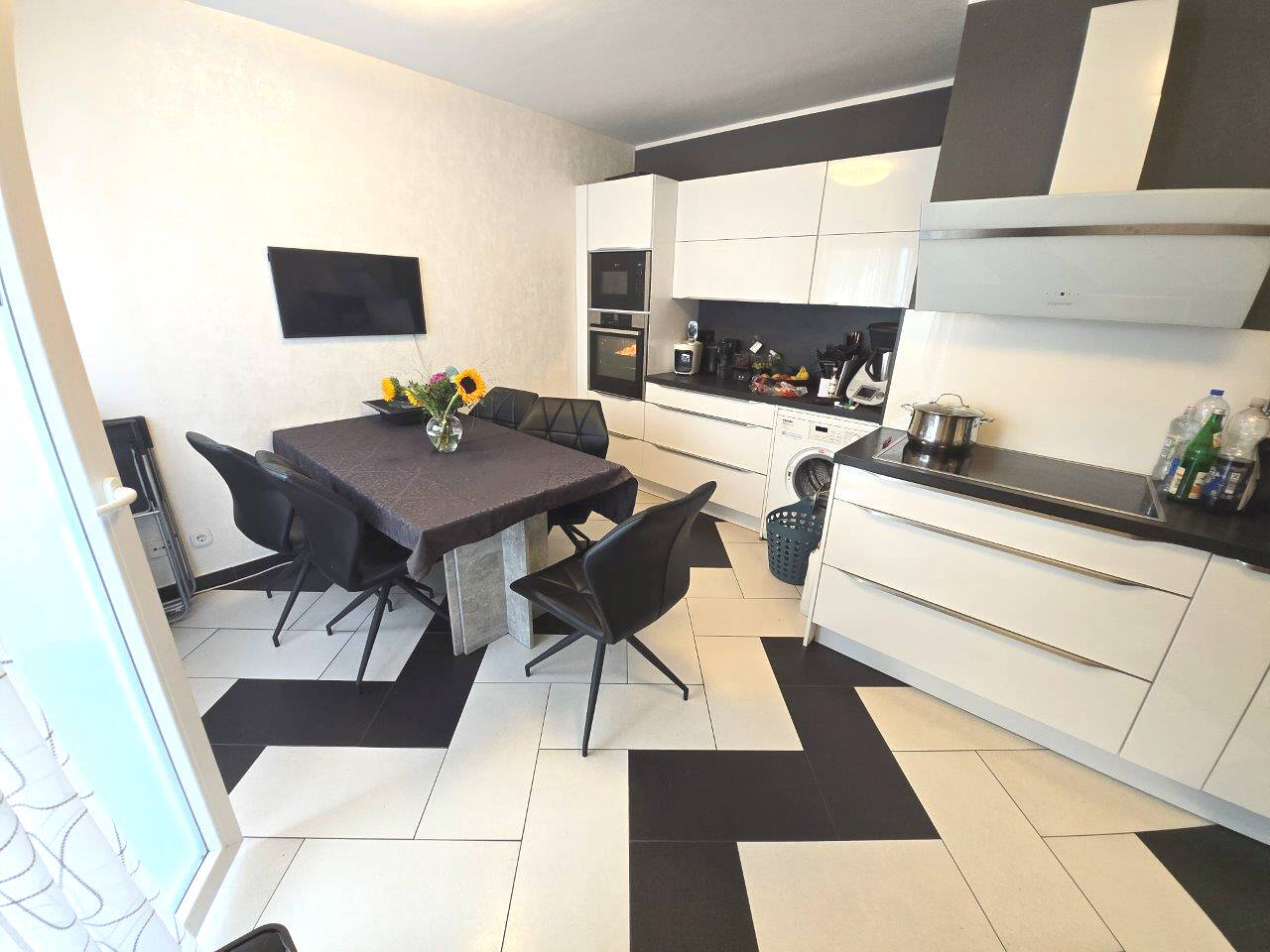 Edifício T12 em Cologne, Germany N.º 354803