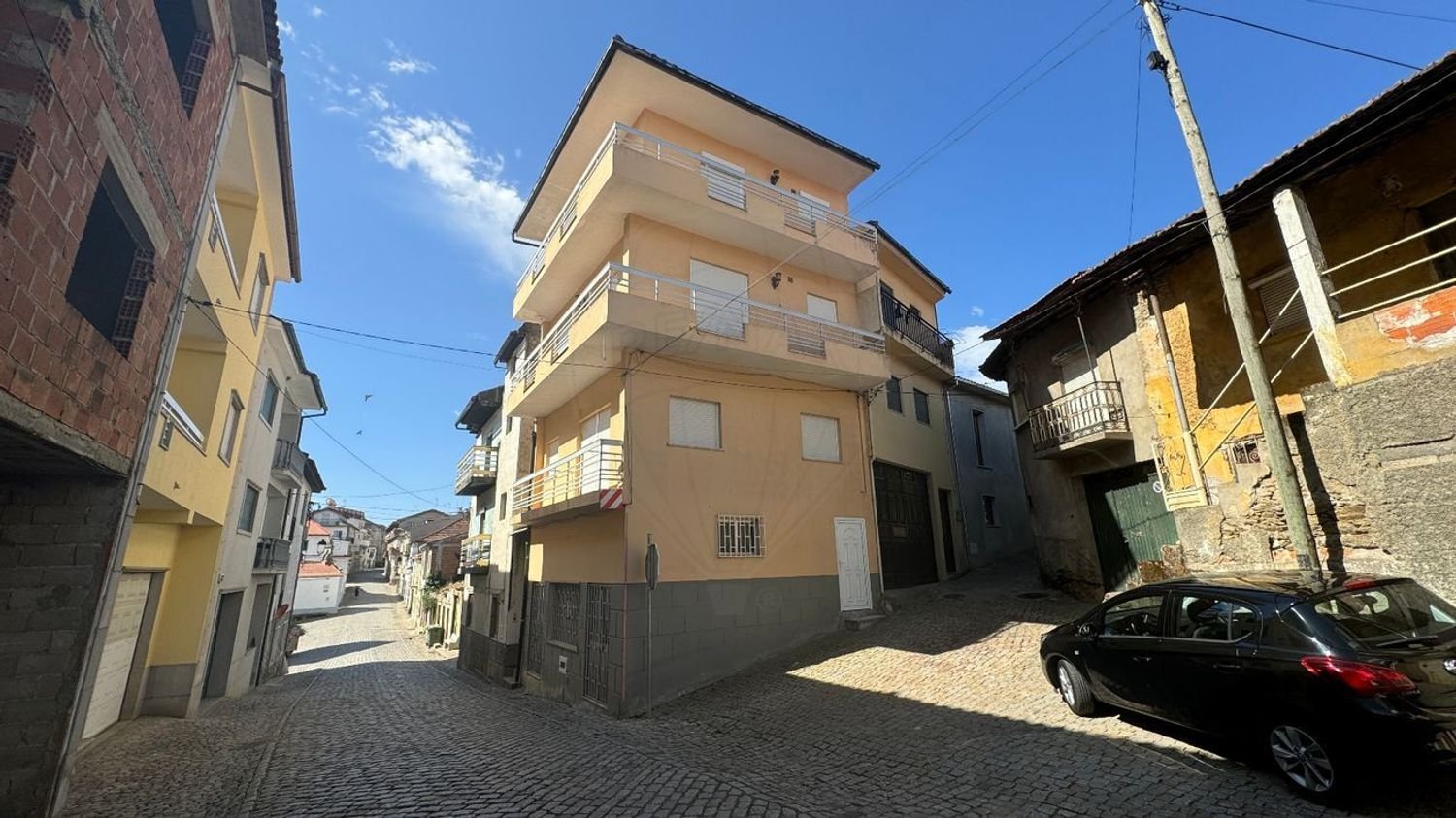 6 bedrooms House in Argozelo, Portugal No. 185894