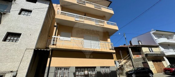 6 bedrooms House in Argozelo, Portugal No. 185894 2