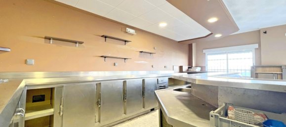 Коммерческая недвижимость 70м² в Миньо, Испания № 32902 10