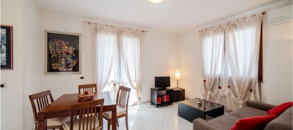 6-salle Maison à Viareggio, Italy No. 42550 2