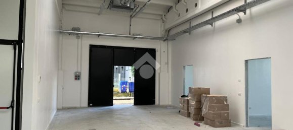4 rooms Warehouse in Parma, Italy No. 23785 21