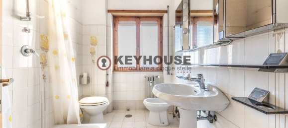 3 bedrooms Apartment in Rome, Italy No. 112630 17