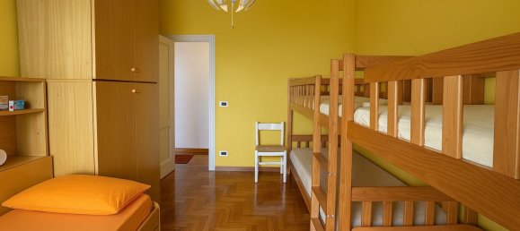 5 rooms Apartment in Varazze, Italy No. 267965 7