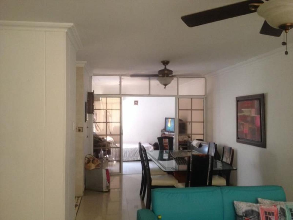 Casa de 3 dormitorios en Guadalajara de Buga, Colombia No. 8493