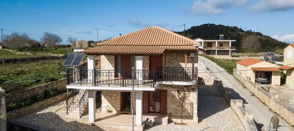 Propiedad comercial de 5 dormitorios en Zakynthos, Greece No. 555 2