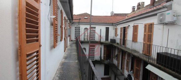 Apartamento de 1 dormitorio en Vercelli, Italy No. 333560 5