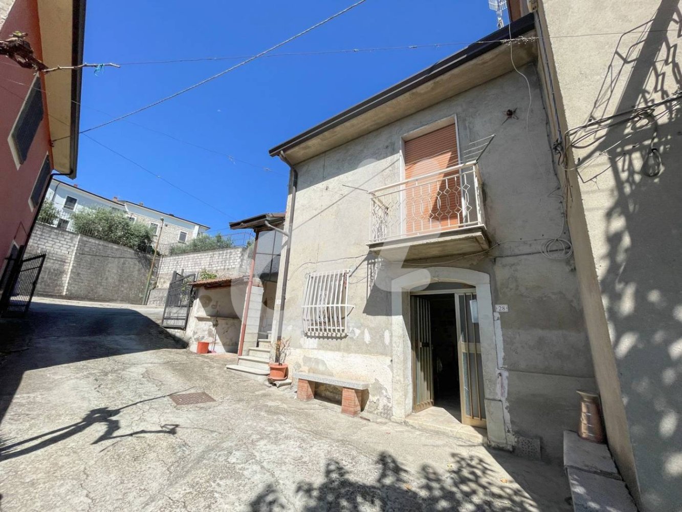 3 bedrooms Villa in Pietradefusi, Italy No. 262084