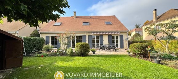 Дом с 7 спальнями в Гросле, Франция № 112025 2