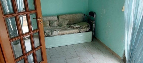 3-salle Appartement à Bari, Italy No. 43360 11