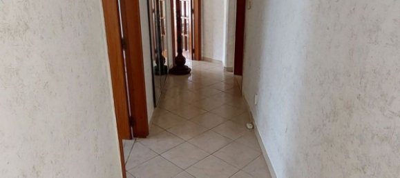 3-salle Appartement à Bari, Italy No. 43360 5