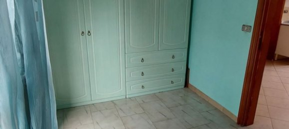 3-salle Appartement à Bari, Italy No. 43360 6