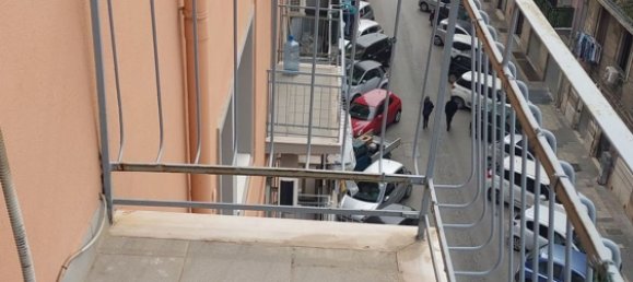 3-salle Appartement à Bari, Italy No. 43360 2