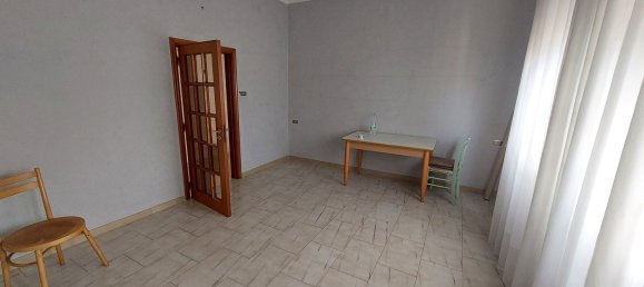 3-salle Appartement à Bari, Italy No. 43360 20