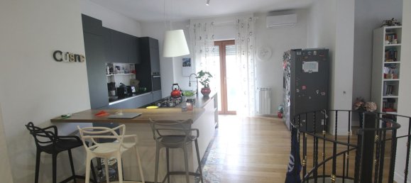 5 غرف نوم منزل ذو طابقين في Rome, Italy رقم 335775 3