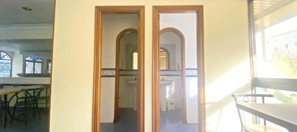 Gewerbliche Immobilie in A Coruna, Spain 246m², Nr. 43308 28