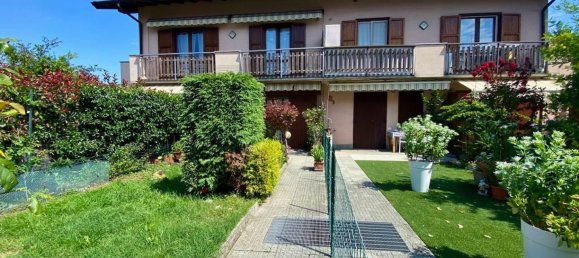 2 rooms Apartment in Almenno San Bartolomeo, Italy No. 298948 2