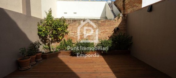 4 bedrooms House in Figueres, Spain No. 113569 11
