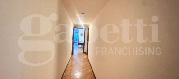 5 Schlafzimmer Wohnung in Erba, Italy, Nr. 312782 17