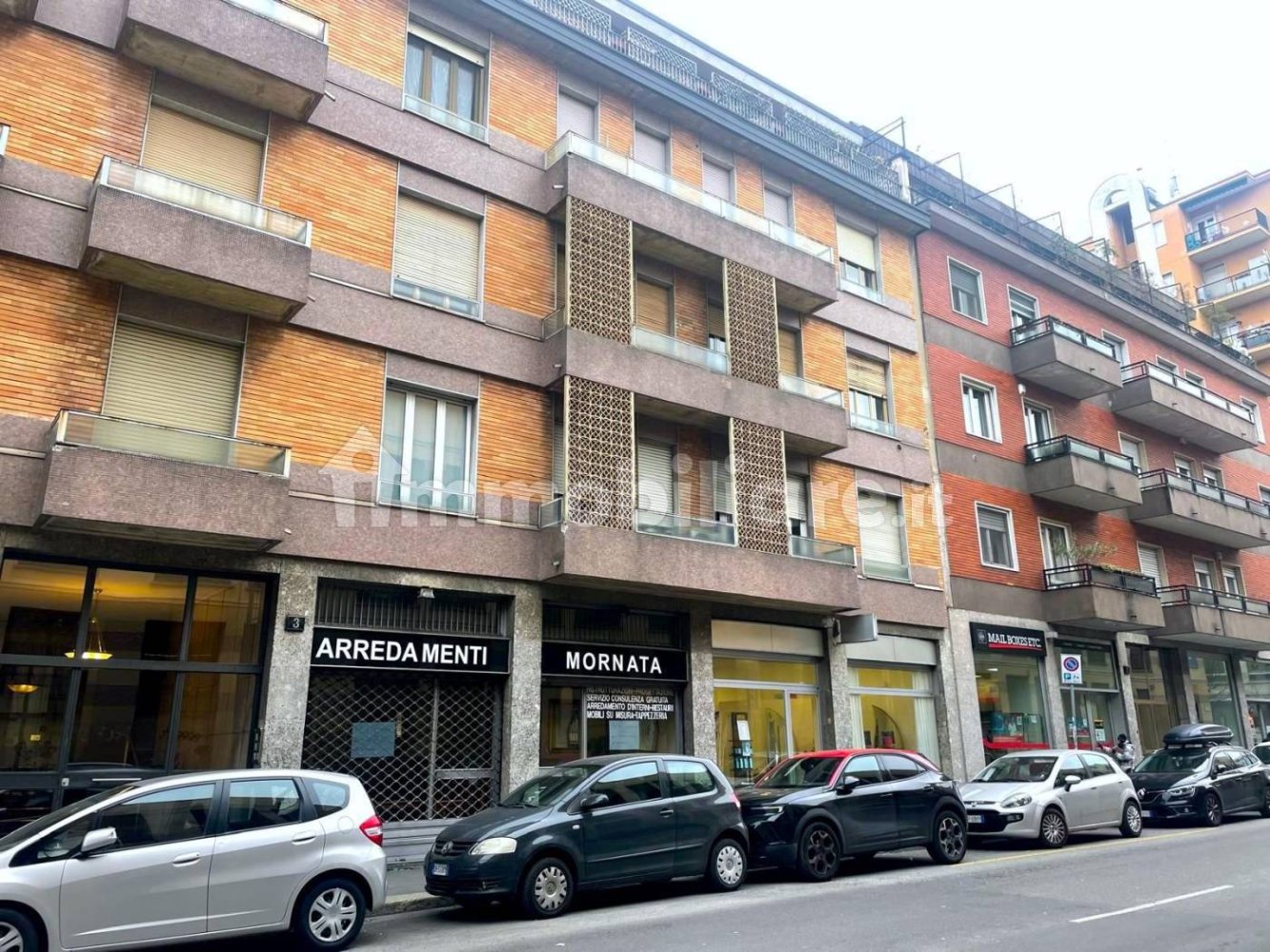 1-salle Propriété commerciale à Milan, Italy No. 383729