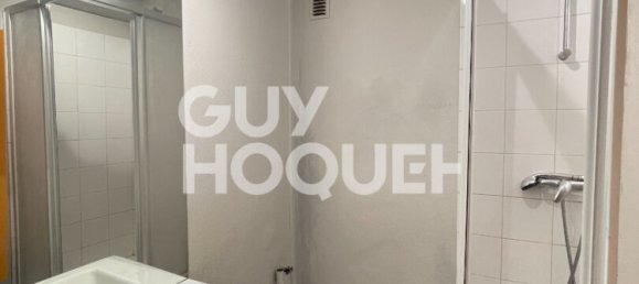 Apartamento de 3 dormitorios en Bourges, France No. 253380 12