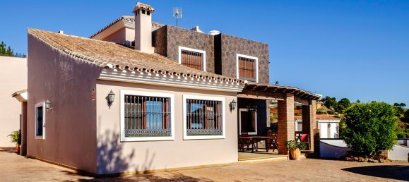 Terreno em Estepona, Spain 5000 m² N.º 100786 11