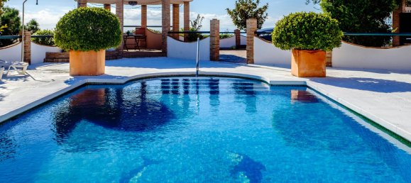 Terreno em Estepona, Spain 5000 m² N.º 100786 8