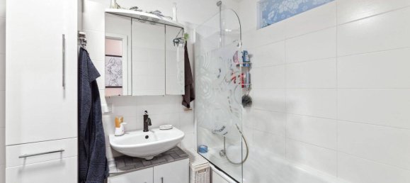 Apartamento de 3 habitaciónes en Furth, Germany No. 28130 12