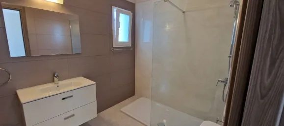 3 Schlafzimmer Wohnung in Agios Tychonas, Cyprus, Nr. 3866 7