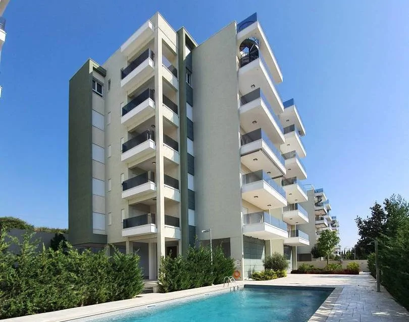 Apartamento T3 em Agios Tychonas, Cyprus N.º 3866