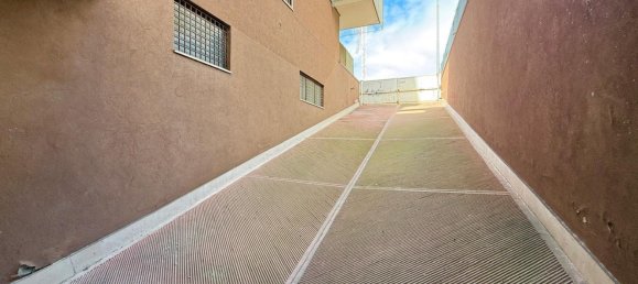 Propriété commerciale à Trani, Italy 45m² No. 339573 7