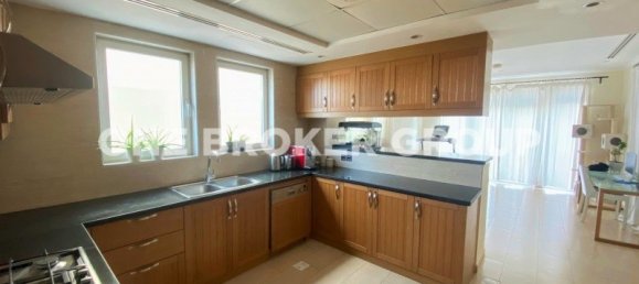 3 bedrooms Villa in Jumeirah Park, UAE No. 1535 15