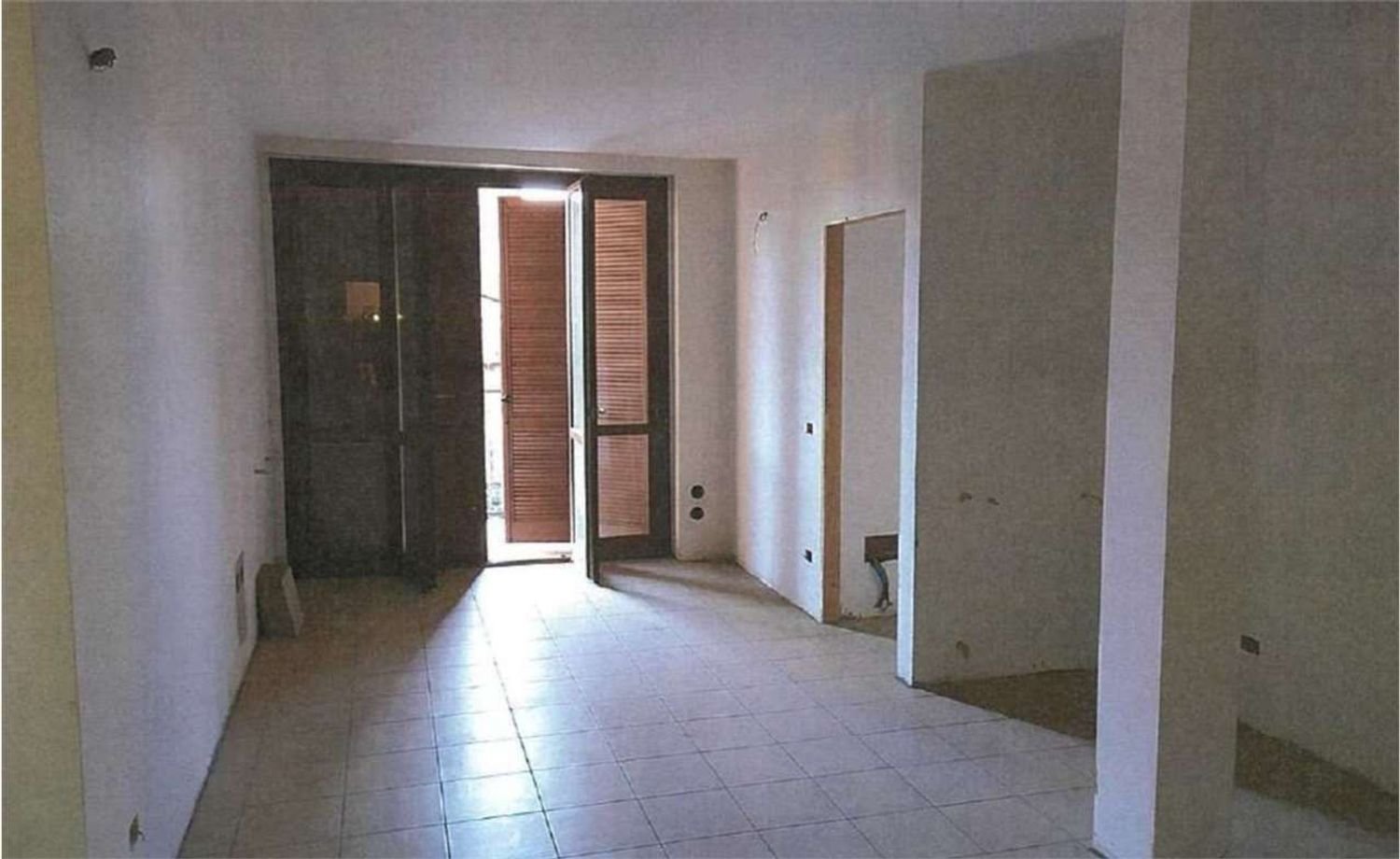 2 rooms Apartment in Cassano Magnago, Italy No. 5398