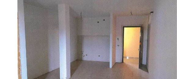 2 rooms Apartment in Cassano Magnago, Italy No. 5398 2