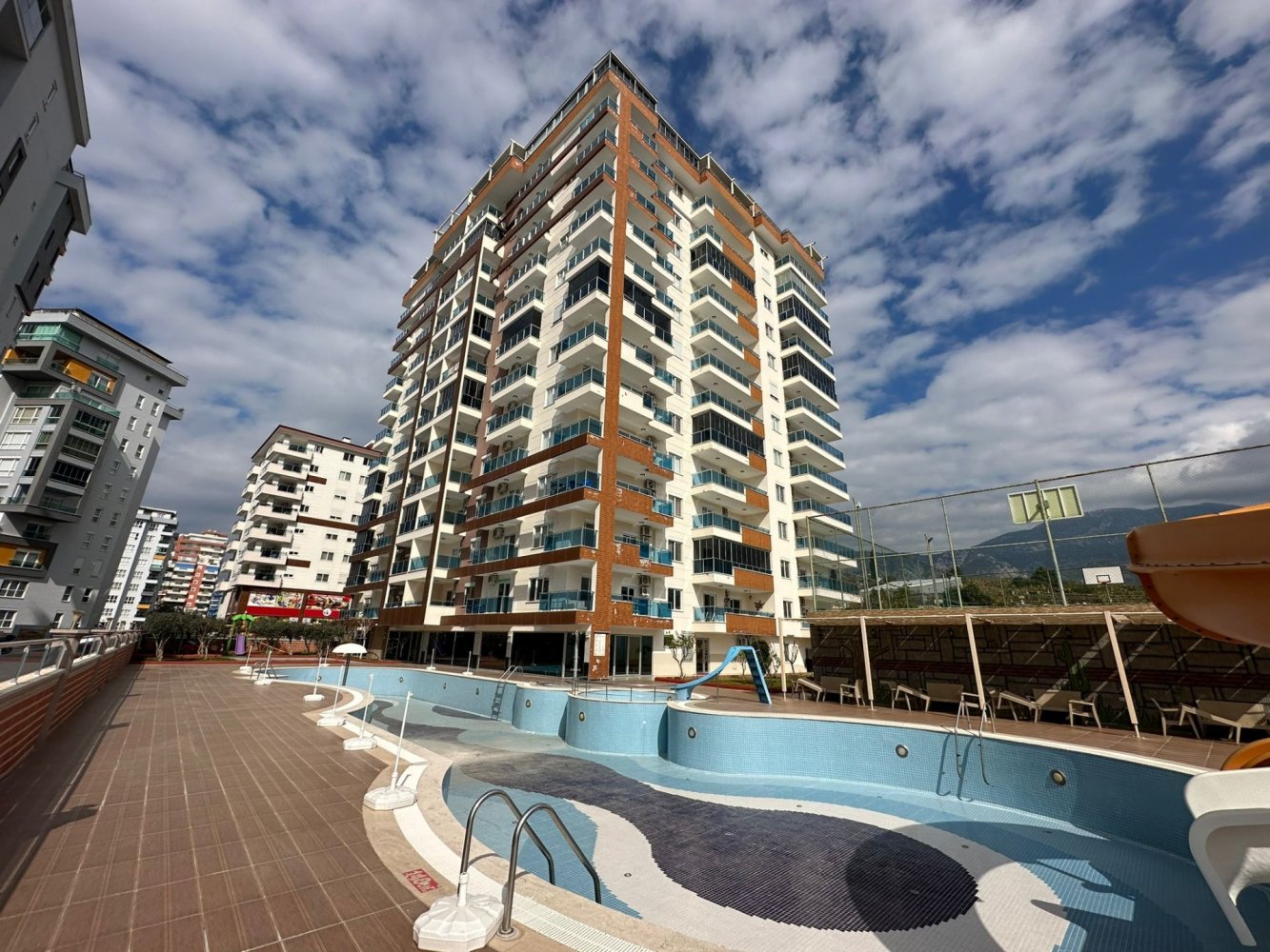 2 rooms Apartment in Mahmutlar, Turkey No. 9574