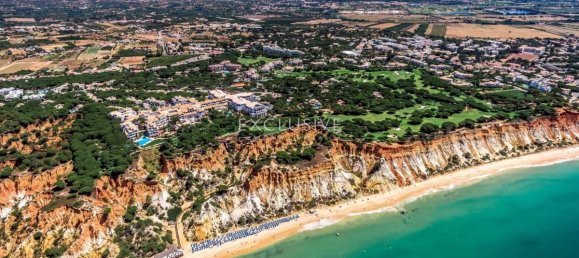 Apartamento de 3 dormitorios en Albufeira, Portugal No. 7514 9