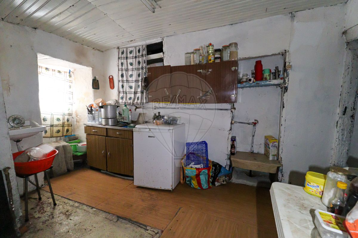 3 bedrooms House in Miranda do Corvo, Portugal No. 10627