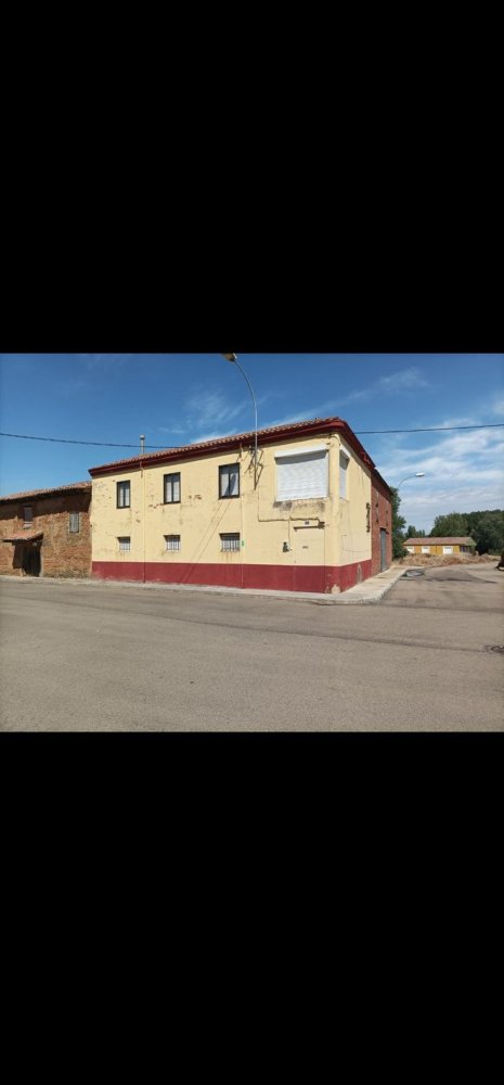 Квартира с 4 спальнями в Ардон, Испания № 163024