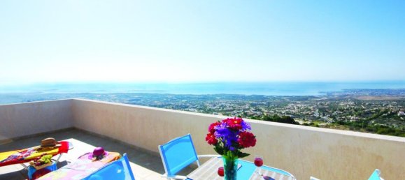 3 bedrooms Villa in Paphos, Cyprus No. 24772 2